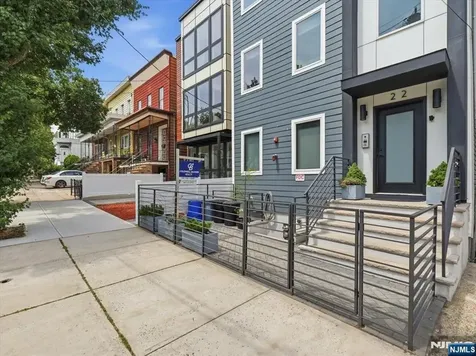 22 Lincoln Street Jersey City NJ 07307