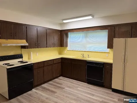 44 Burgh Avenue Clifton NJ 07011