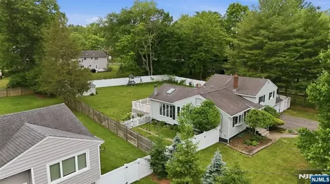 92 Blanch Avenue Closter NJ 07624