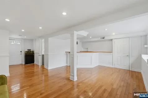 92 Blanch Avenue Closter NJ 07624