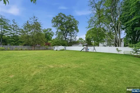 92 Blanch Avenue Closter NJ 07624
