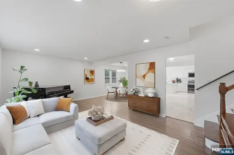 92 Blanch Avenue Closter NJ 07624