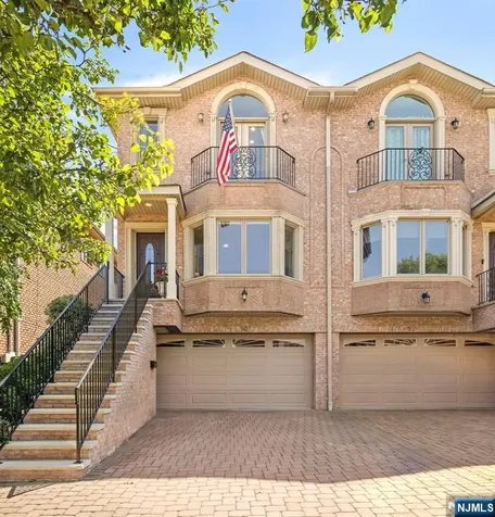 90 Washington Avenue Cliffside Park NJ 07010