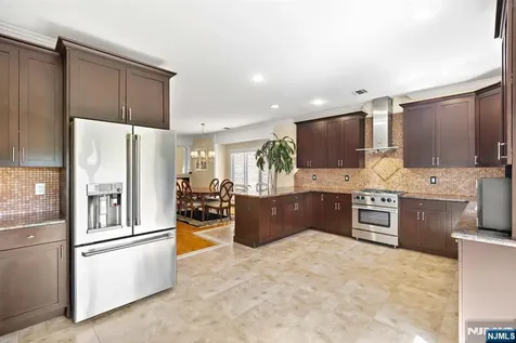 90 Washington Avenue Cliffside Park NJ 07010