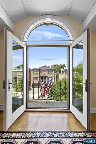 90 Washington Avenue Cliffside Park NJ 07010