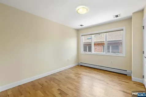 90 Washington Avenue Cliffside Park NJ 07010