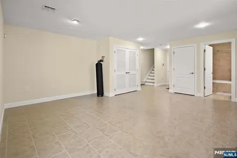 90 Washington Avenue Cliffside Park NJ 07010