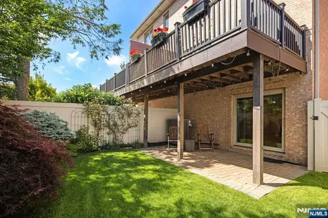 90 Washington Avenue Cliffside Park NJ 07010
