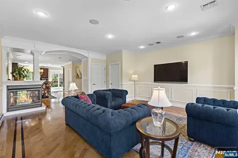 90 Washington Avenue Cliffside Park NJ 07010