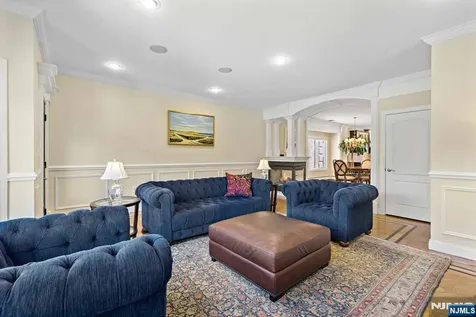90 Washington Avenue Cliffside Park NJ 07010
