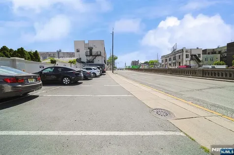 1 W Columbia Avenue Palisades Park NJ 07650