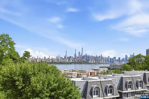 119 Cedar Street Cliffside Park NJ 07010
