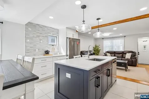 433 Fern Avenue Lyndhurst NJ 07071