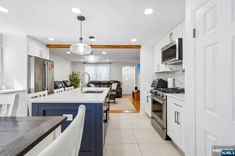 433 Fern Avenue Lyndhurst NJ 07071