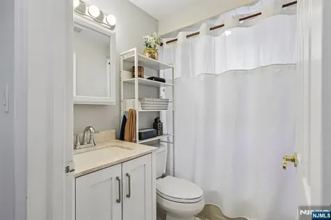 433 Fern Avenue Lyndhurst NJ 07071