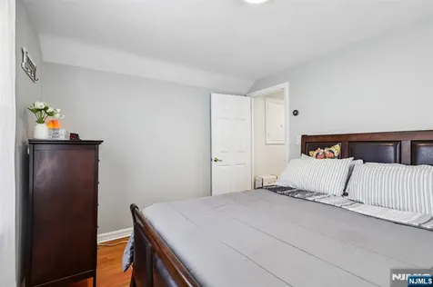 433 Fern Avenue Lyndhurst NJ 07071