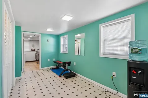 433 Fern Avenue Lyndhurst NJ 07071