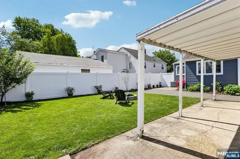 433 Fern Avenue Lyndhurst NJ 07071