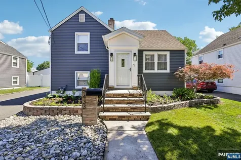 433 Fern Avenue Lyndhurst NJ 07071