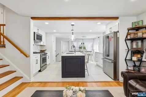 433 Fern Avenue Lyndhurst NJ 07071