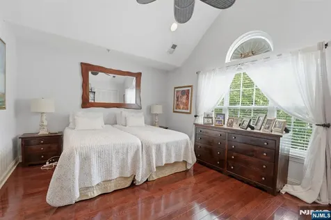 95 Osprey Court Secaucus NJ 07094