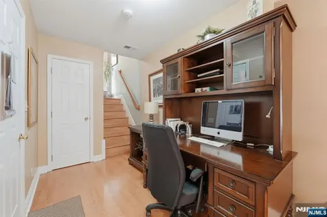 95 Osprey Court Secaucus NJ 07094