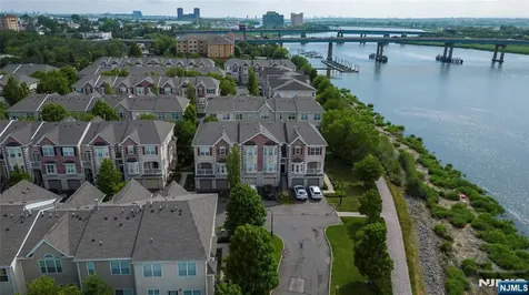 95 Osprey Court Secaucus NJ 07094
