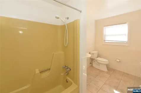 15 Cottage Street Midland Park NJ 07432