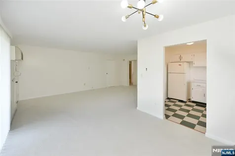 15 Cottage Street Midland Park NJ 07432
