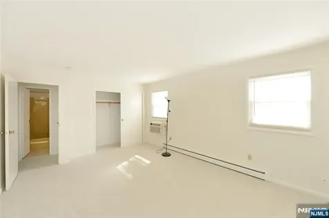 15 Cottage Street Midland Park NJ 07432