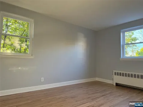 330 Northwood Way Palisades Park NJ 07650