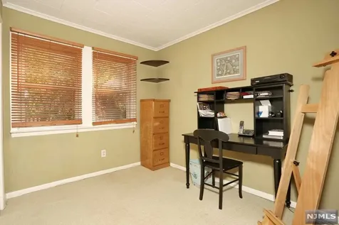 6 Vista Lane Edgewater NJ 07020