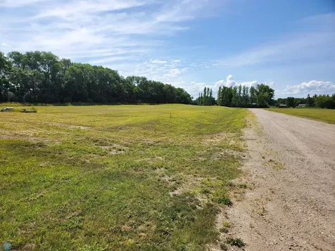1200 Peterson Circle Milnor ND 58060