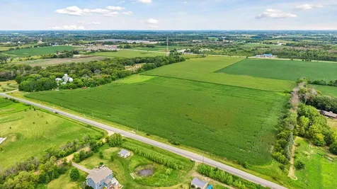 4132 Chippewa Road Loretto MN 55357