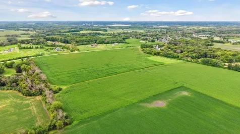 4132 Chippewa Road Loretto MN 55357