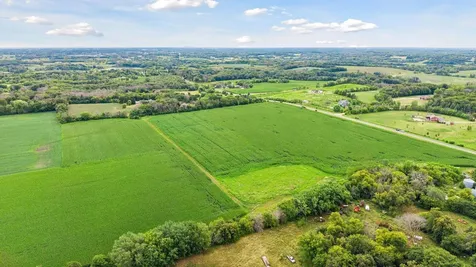 4132 Chippewa Road Loretto MN 55357