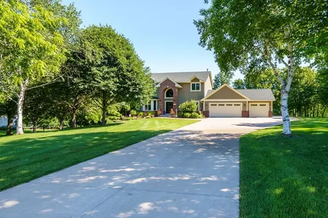 2841 Imperial Avenue N Lake Elmo MN 55042