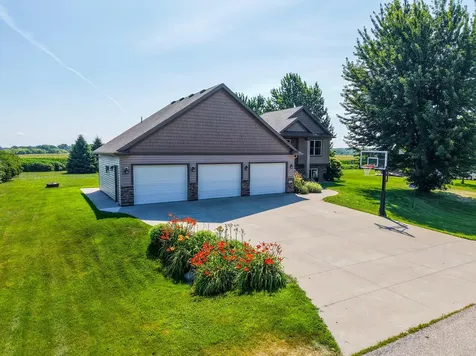 60722 254th Avenue Mantorville MN 55955