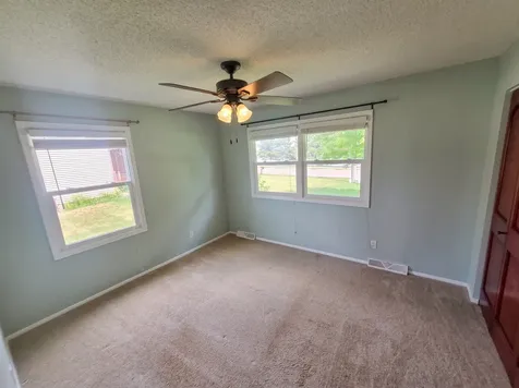20483 Hamburg Avenue Lakeville MN 55044