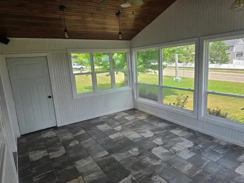 20483 Hamburg Avenue Lakeville MN 55044