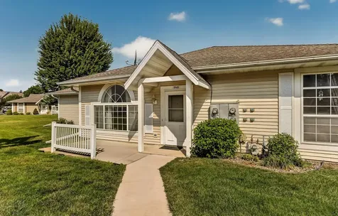 1949 Topaz Pointe Lane SW Rochester MN 55902