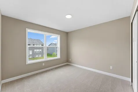 18623 Hythe Lane Lakeville MN 55044