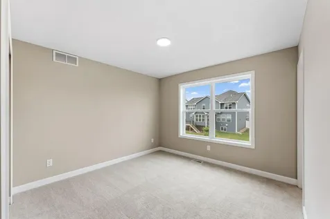 18623 Hythe Lane Lakeville MN 55044