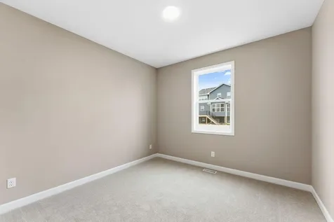 18623 Hythe Lane Lakeville MN 55044