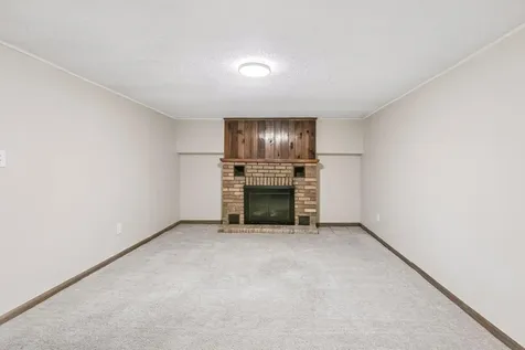 5340 46th Avenue N Robbinsdale MN 55422