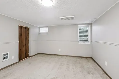5340 46th Avenue N Robbinsdale MN 55422