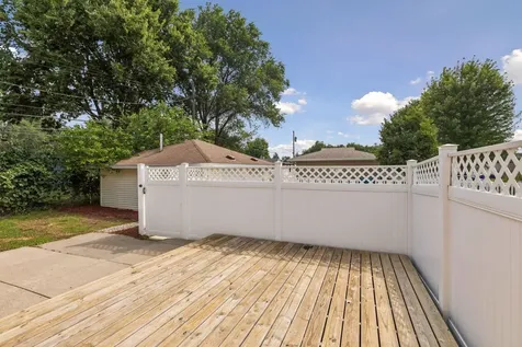 5340 46th Avenue N Robbinsdale MN 55422
