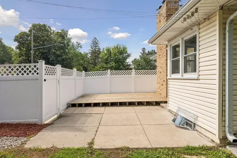 5340 46th Avenue N Robbinsdale MN 55422