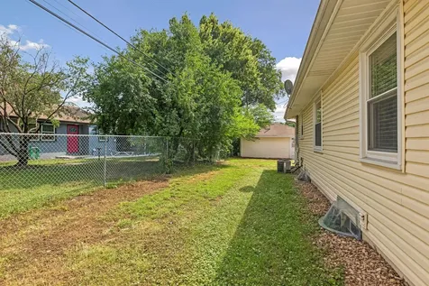 5340 46th Avenue N Robbinsdale MN 55422