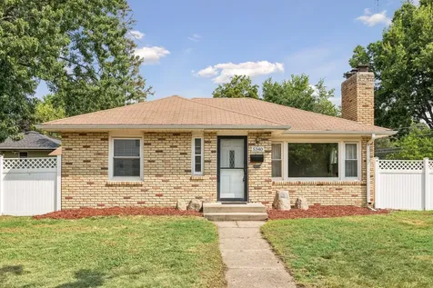 5340 46th Avenue N Robbinsdale MN 55422